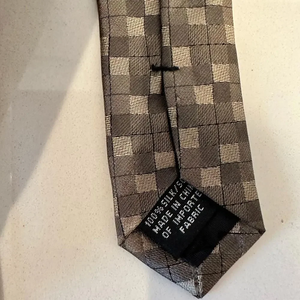 DKNY Men’s 100% Silk Gray and Khaki Beige Check Tie